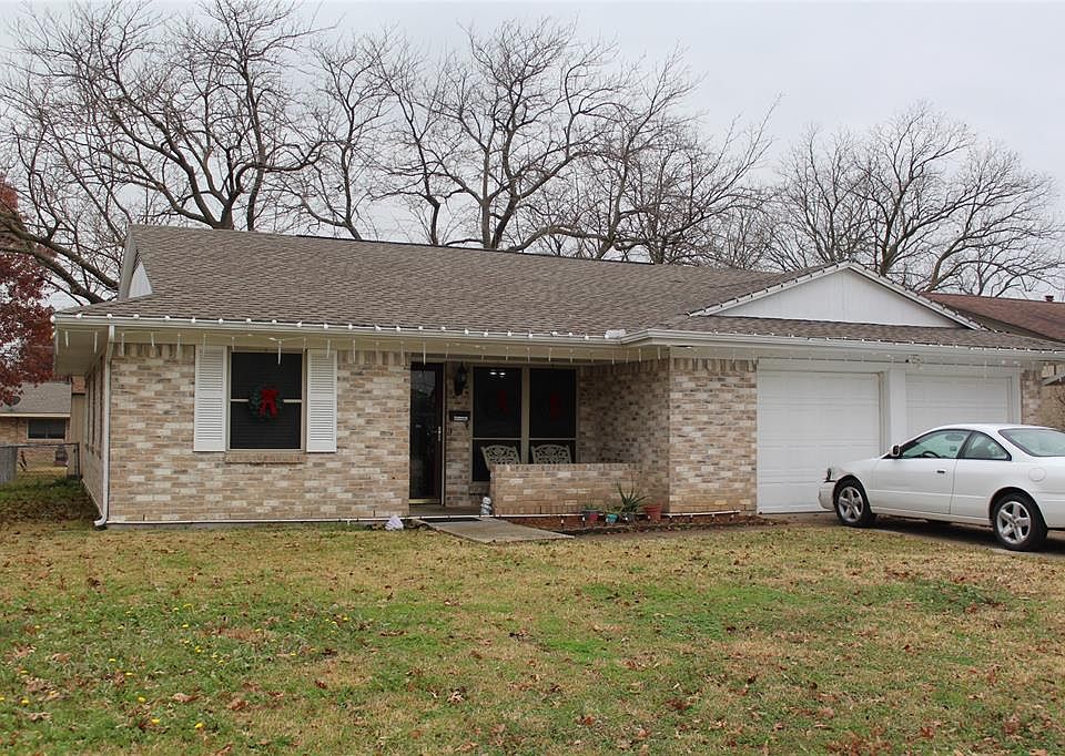 1st image of 2627 Eastridge Dr
