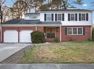 321 Beauregard Hts, Hampton, VA 23669