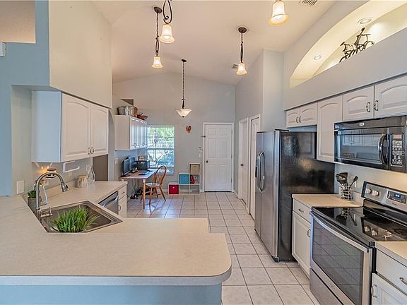 4th image of 1113 Bishop Ave
