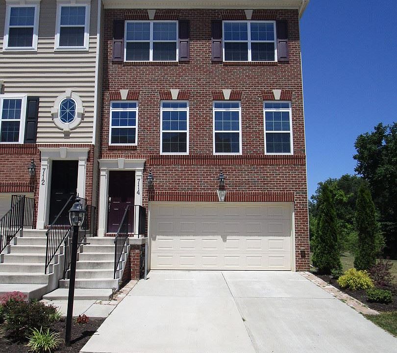 1st image of 714 Hidden Oak Ln