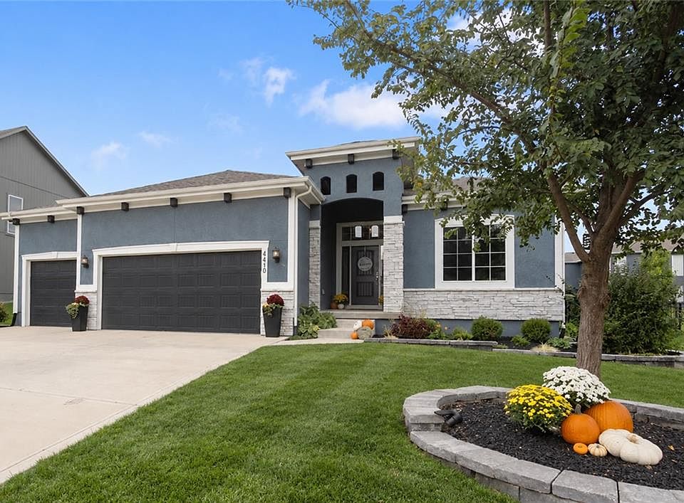 1st image of 4410 SW Amethyst Dr