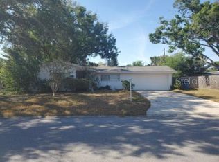 2040 Pine Ridge Dr, Clearwater, FL 33763