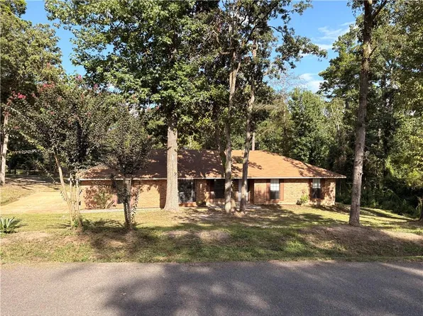240 Milky Way Dr, Pineville, LA 71360