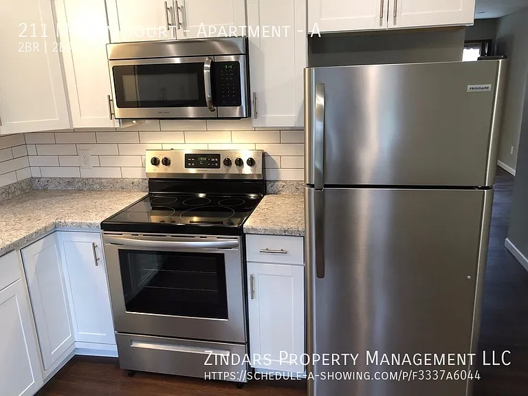 211 Martin Ct #A — Photo 2