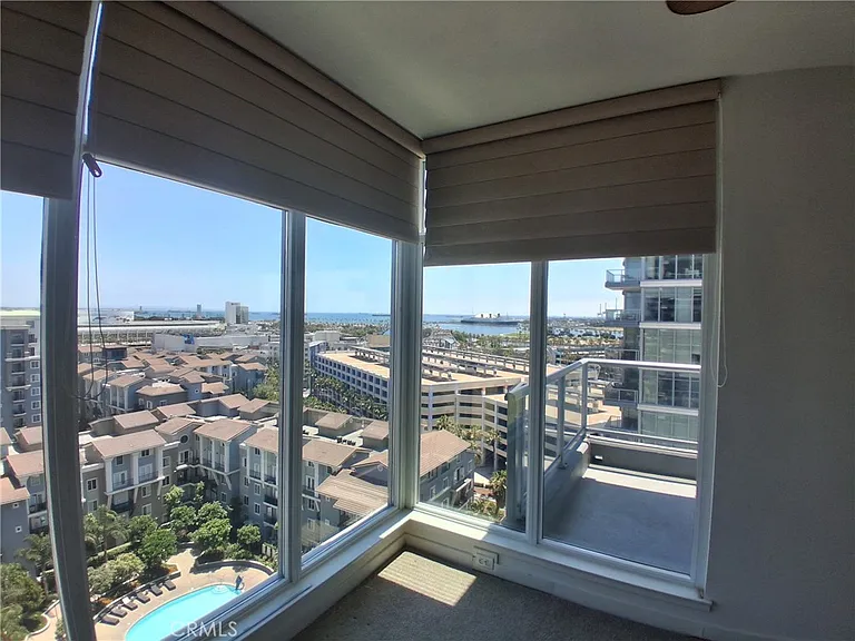 400 W Ocean Blvd #1102 — Photo 8