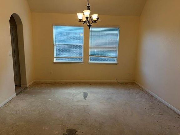 3rd image of 214 San Bernard Dr