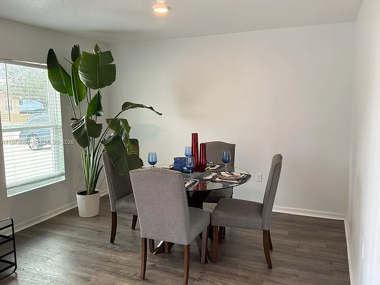 2180 SW Cameo Blvd — Photo 10