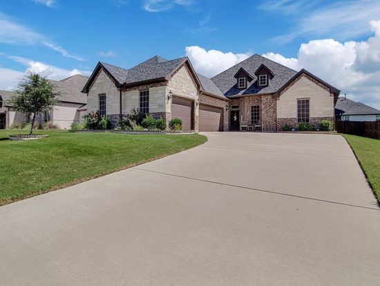 3016 Capital Hill Dr, Burleson, TX 76028