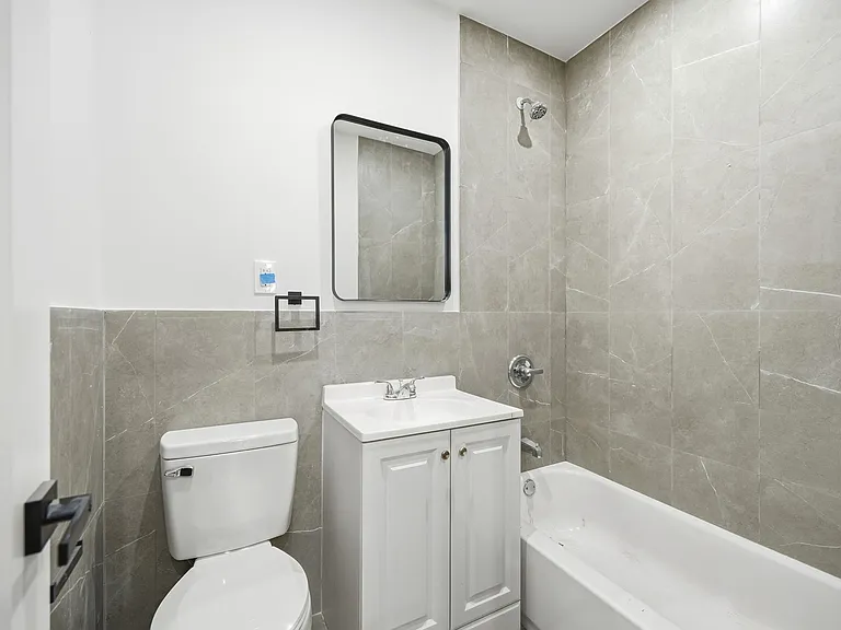 2152 Muliner Ave #1B — Photo 1