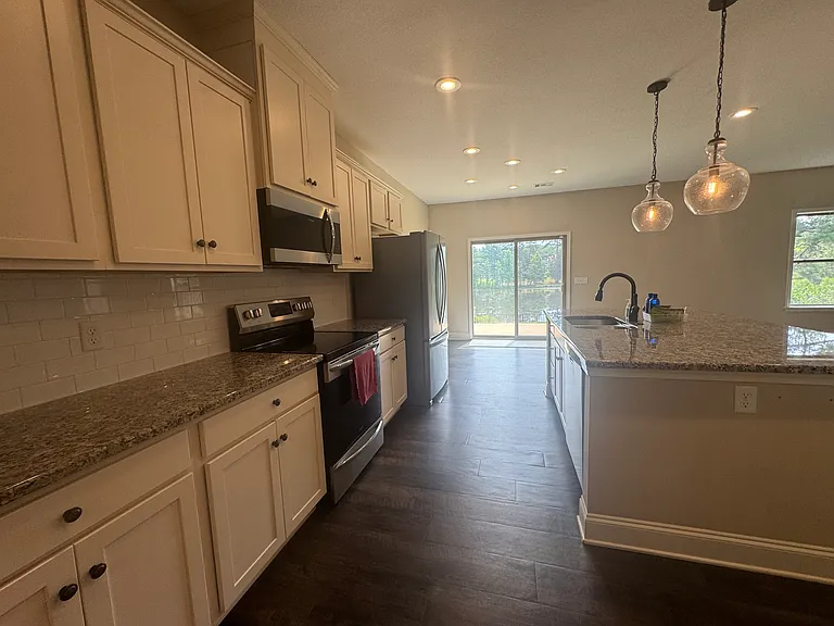 8808 Sullivans Dr — Photo 6