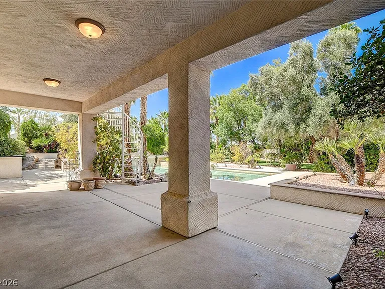 2041 Troon Dr — Photo 67