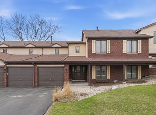 5070-C Sandy Beach Dr, Crown Point, IN