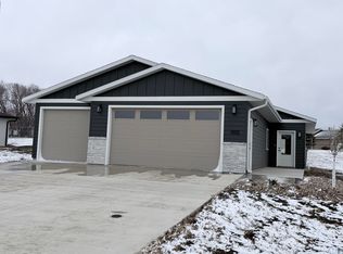 1002 S 6th Ave, Rock Rapids, IA 51246