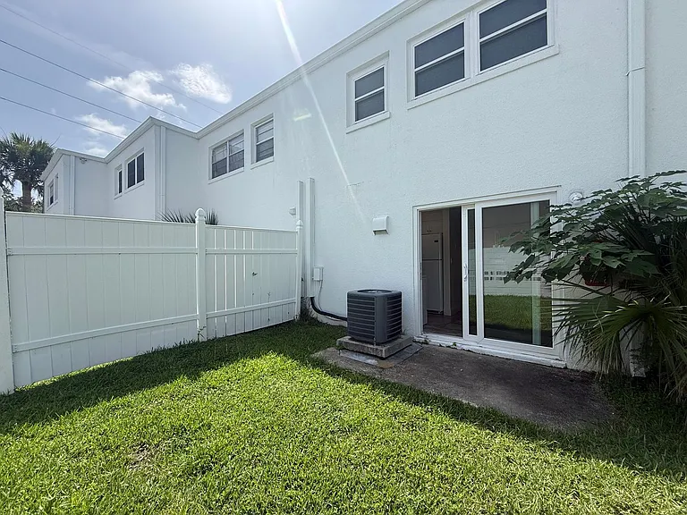 1610 S Palmetto Ave #4 — Photo 16