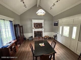 4th image of 89 Castle Chapel Rd