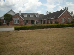 11396 N 230th St, Casey, IL 62420