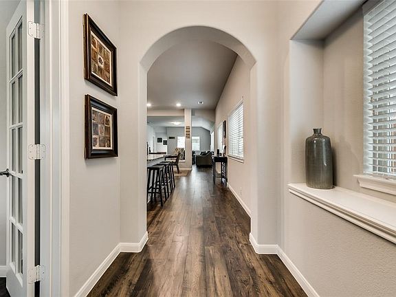3rd image of 4115 Kettlewood Ct
