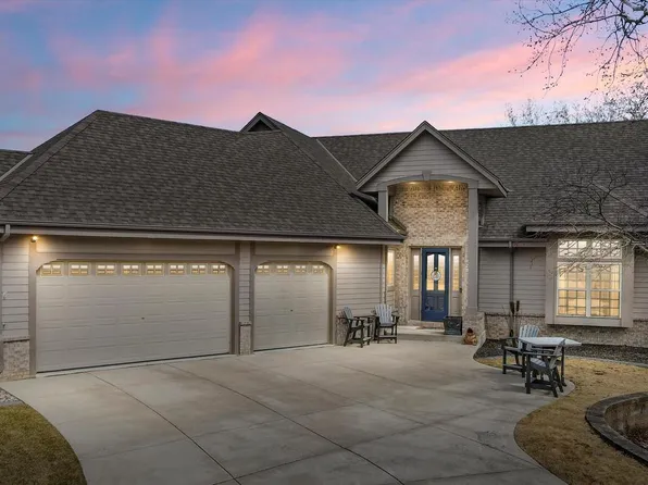 W170N7608 Patrician PARKWAY, Menomonee Falls, WI 53051