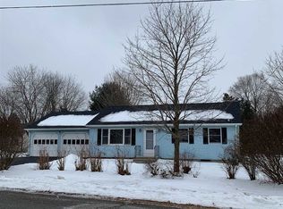 23 Amherst Rd, Red Hook, NY 12571