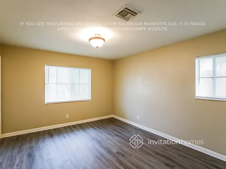 175 SE 2nd Ct — Photo 15