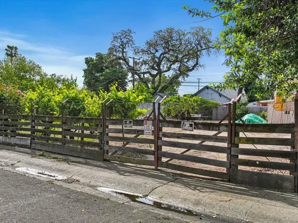 1774 Elmwood Ave, Stockton, CA 95204