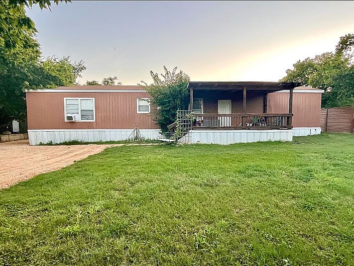 1st image of 1203 Glass Dr