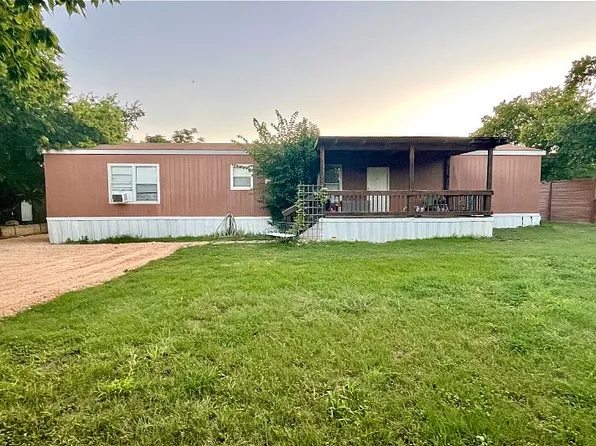 1203 Glass Dr, Leander, TX 78641