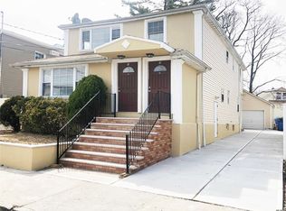 141-30 185th St, Springfield Gardens, NY 11413