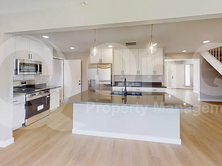 9459 N 64th Dr — Photo 3