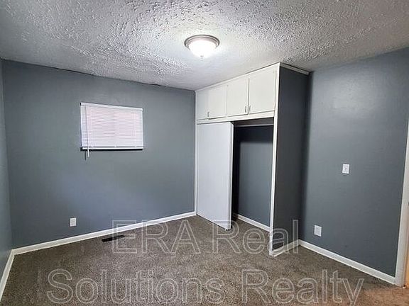 4th image of 397-399 S Glenwood Ave