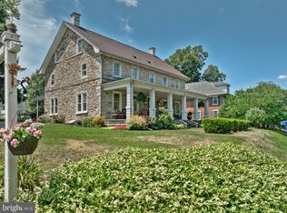 2578 Old Philadelphia Pike, Smoketown, PA 17576