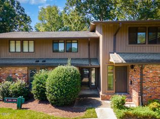 604 Oak Tree Dr, Chapel Hill, NC 27517