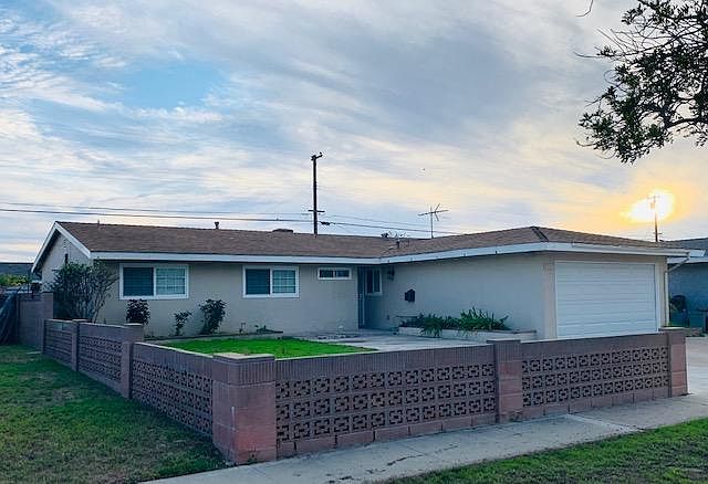 1st image of 5822 Los Angeles Way