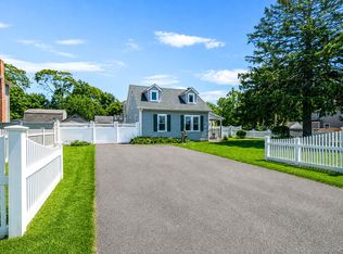 89 Avery Avenue, Patchogue, NY 11772