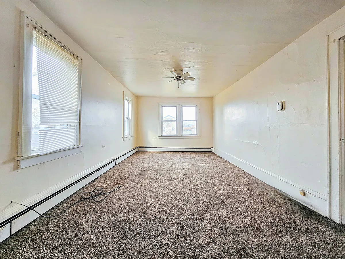 Building Photo - 245 Matson Ave #5