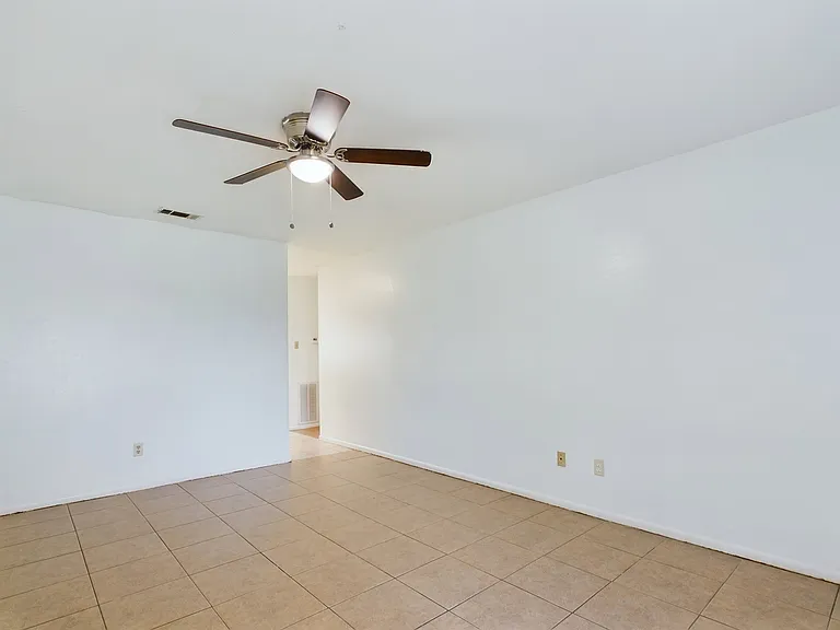 1601 George Bush Dr E #B — Photo 3
