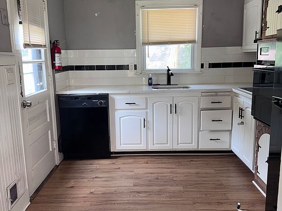 5th image of 21 Sachem Rd
