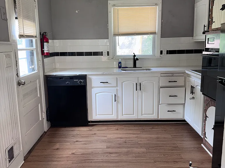 21 Sachem Rd — Photo 5