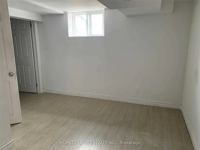 189 Taylor Mills Dr N — Photo 5