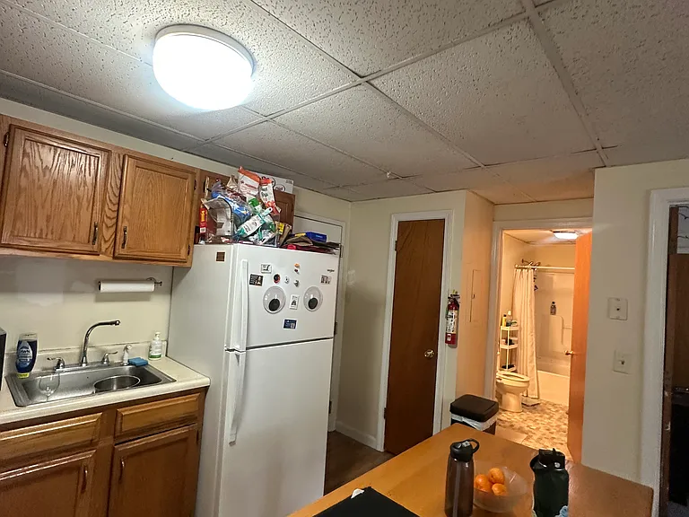 324 Main St #13 — Photo 7