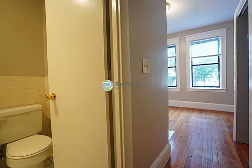 50 Park Vale Ave Photo 1