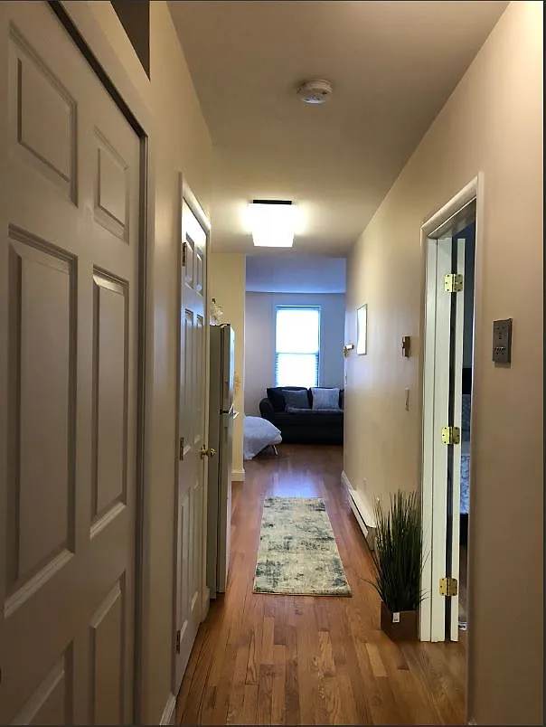 1 bed, 500 sqft, $2,800 — Photo 3