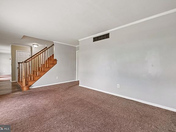 5th image of 215 McClellan Ave