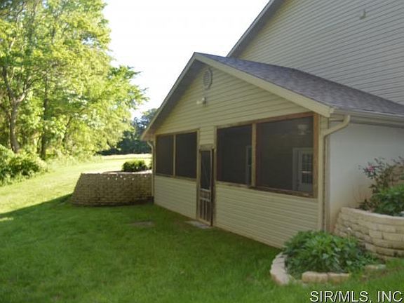 2nd image of 500 Panama Ave