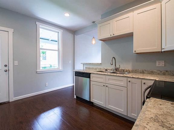 4th image of 4522 Carter Ave