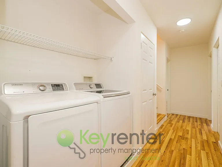 15433 22nd Ave SW — Photo 23