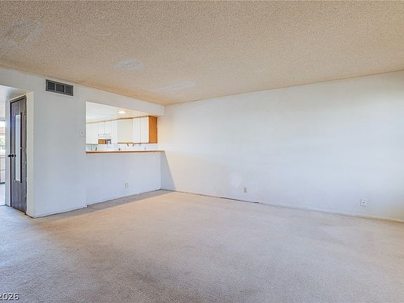 4th image of 2080 Karen Ave #9