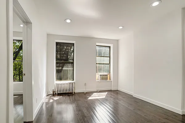 Rented by Creed Realty Group | media 3