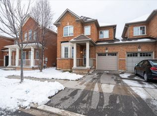 523 Nairn Cir, Milton, ON L9T8A8