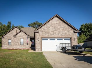 892 Bayou Vista Dr, Marion, AR 72364